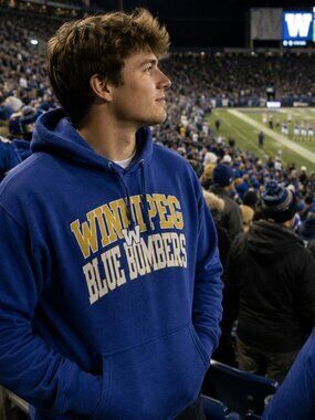 WINNIPEG BLUE BOMBERS FOOTBALL  HOODIE (MEDIUM)